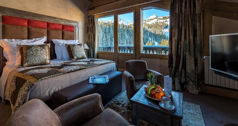 Exceptional mountain views from many rooms. Photo: Hotel Le Lana. - image_3